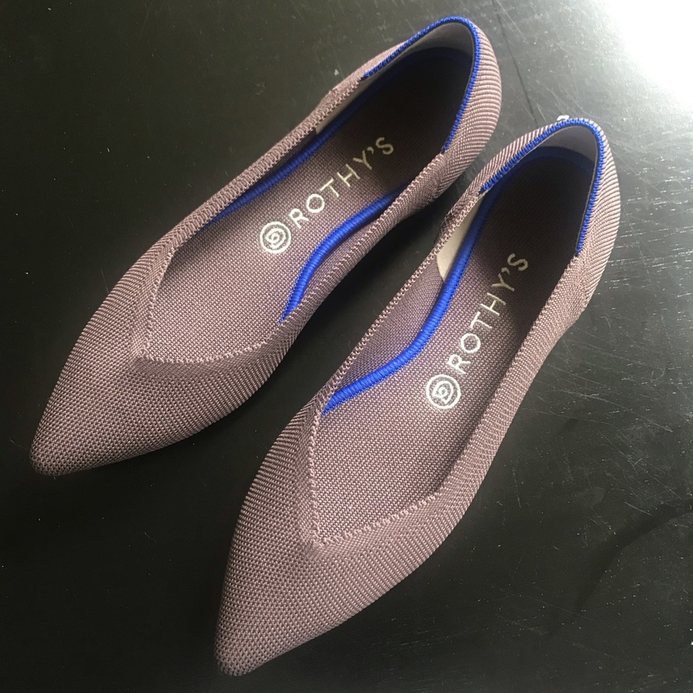 Rothys pointed toe flats sz 9 mink NWOT never worn